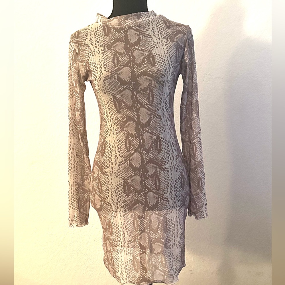 Matte Collection Mesh Cover Up Size: M